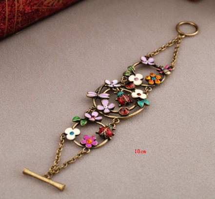 Fashion bracelet